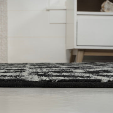 Aisha Moroccan Triangle Geometric Area Rug